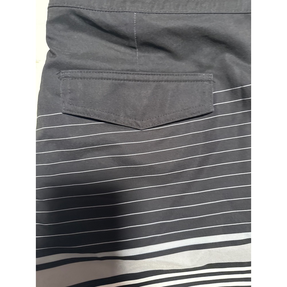 Goodfellow & Co Mens Board Shorts Black Gradient Striped Swim Trunks Size 36 - Picture 5 of 7